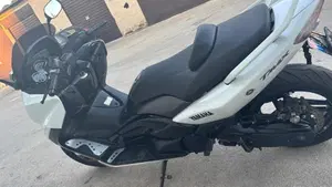 Yamaha T-Max 500 White Max (2010 - 11)  (7)