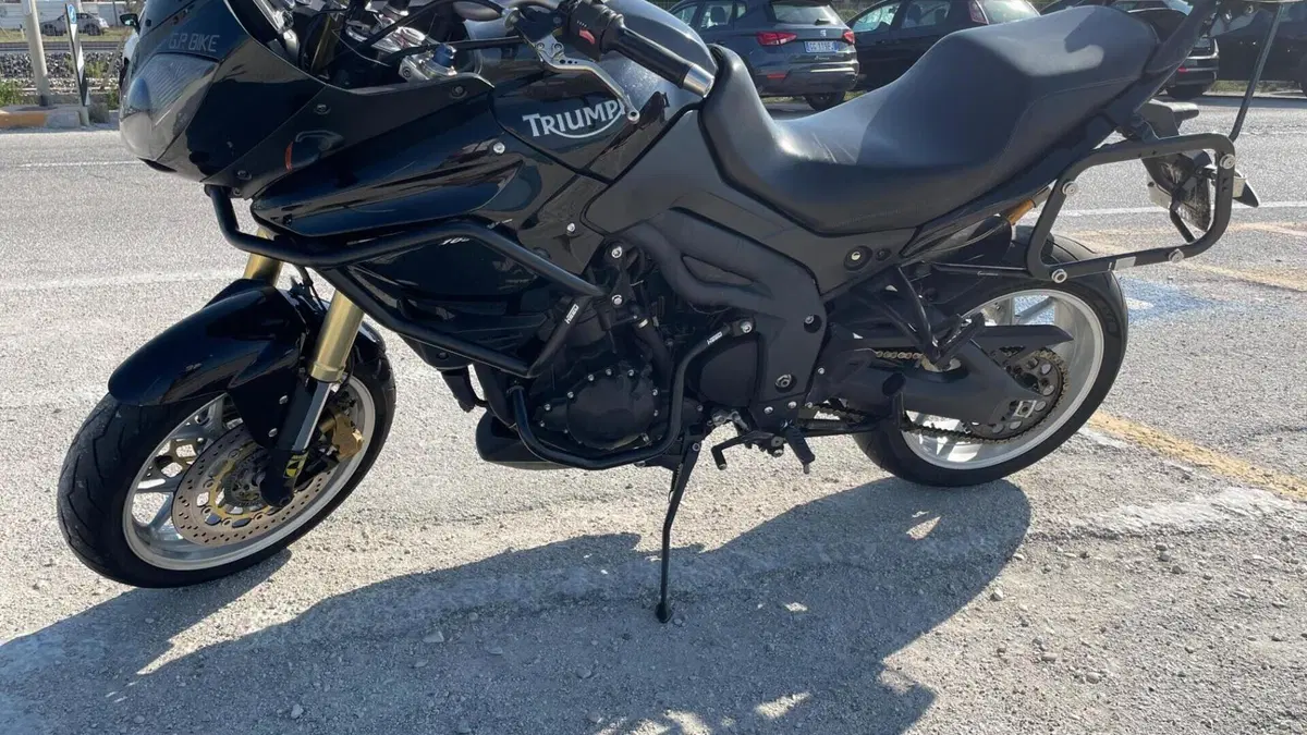 Triumph Tiger 1050 ABS (2006 - 12)  (3)