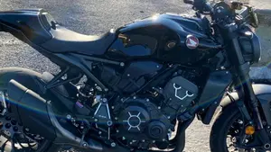 Honda CB 1000 R Black Edition (2021 - 25)  (3)