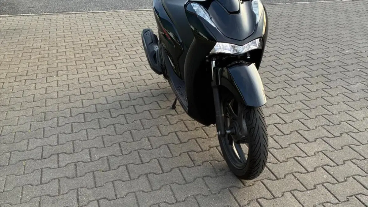 Honda SH 125i (2024 - 25)  (3)