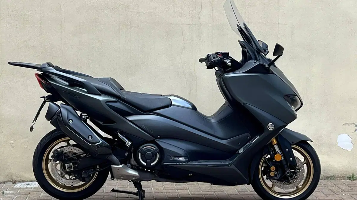 Yamaha T-Max 560 Tech Max (2021)  (6)