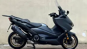Yamaha T-Max 560 Tech Max (2021)  (6)