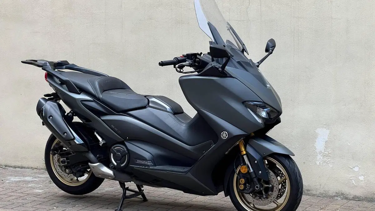 Yamaha T-Max 560 Tech Max (2021)  (7)