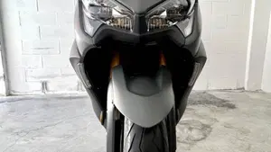 Yamaha T-Max 560 Tech Max (2021)  (12)