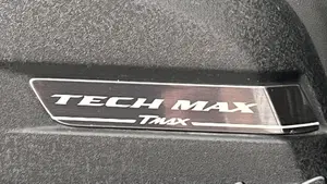 Yamaha T-Max 560 Tech Max (2021)  (18)
