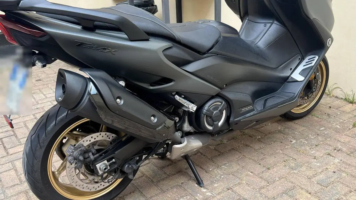 Yamaha T-Max 560 Tech Max (2021)  (20)