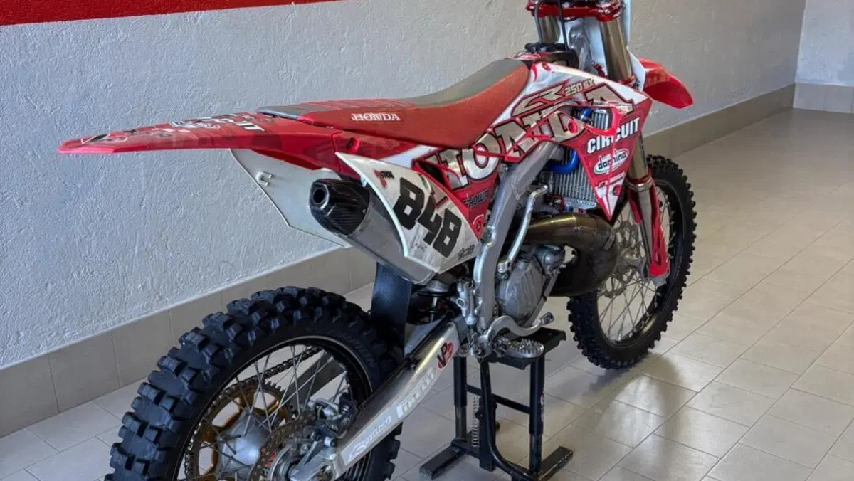Honda CRF 250R (2020)  (4)