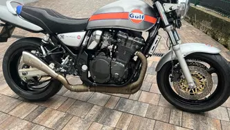 Suzuki GSX 750 (1998 - 03) usata