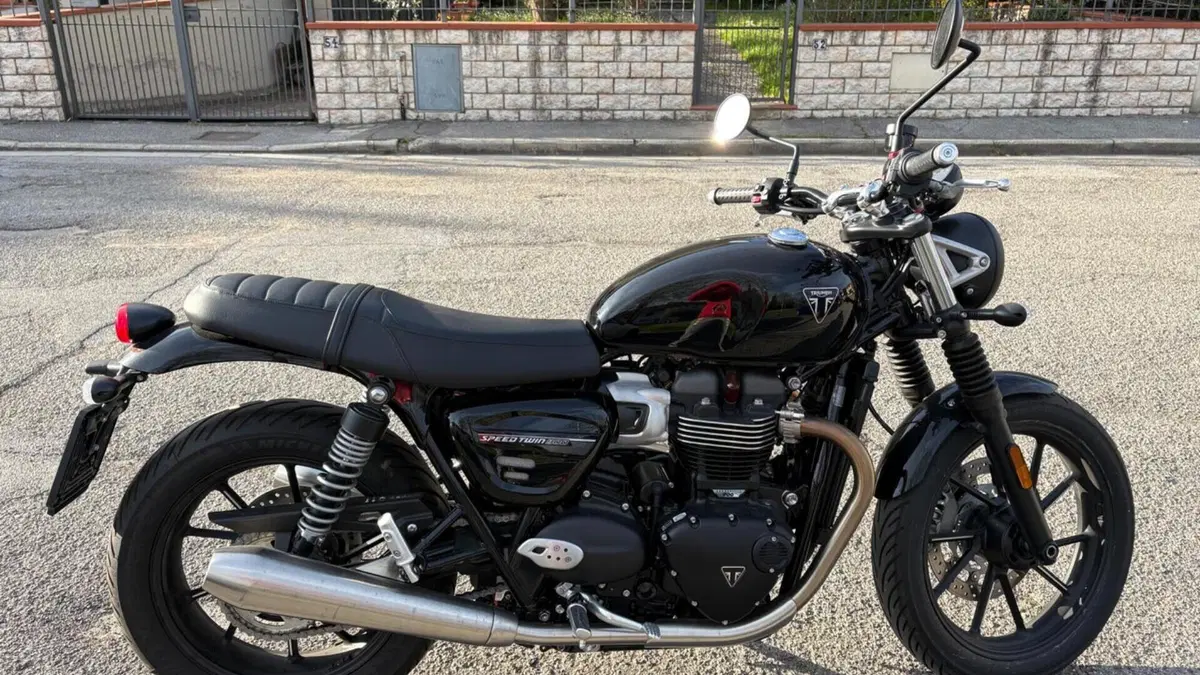 Triumph Speed Twin 900 (2023 - 24)  (6)