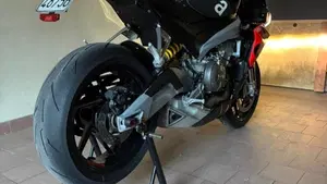 Aprilia Tuono 660 Factory (2022 - 24)  (3)