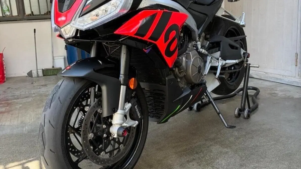 Aprilia Tuono 660 Factory (2022 - 24)  (6)