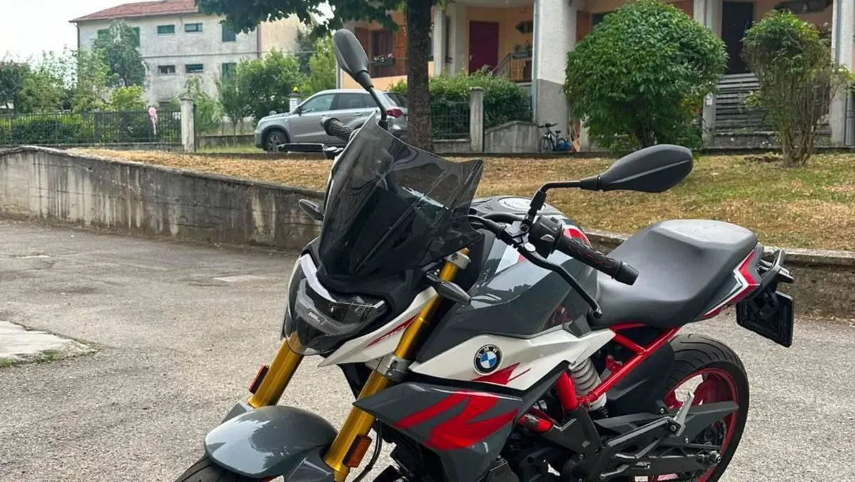 Bmw G 310 R (2021 - 25)  (2)