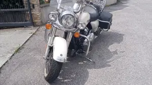 Harley-Davidson 107 Road King Classic (2017 - 18) - FLHRC  (2)