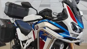 Honda Africa Twin CRF 1100L (2020 - 21)  (8)