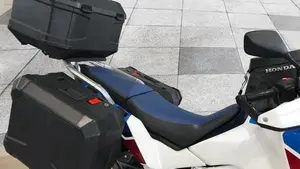 Honda Africa Twin CRF 1100L (2020 - 21)  (9)