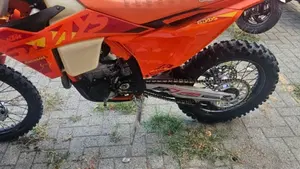KTM 450 EXC-F Six Days (2025)  (2)