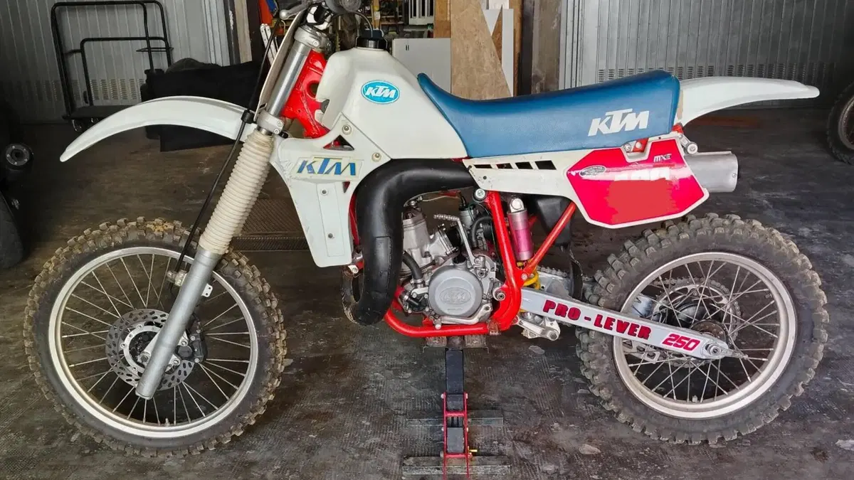KTM  