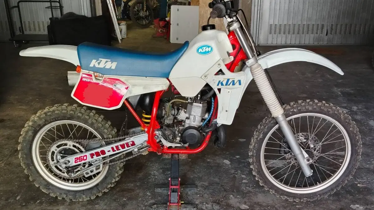 KTM   (2)