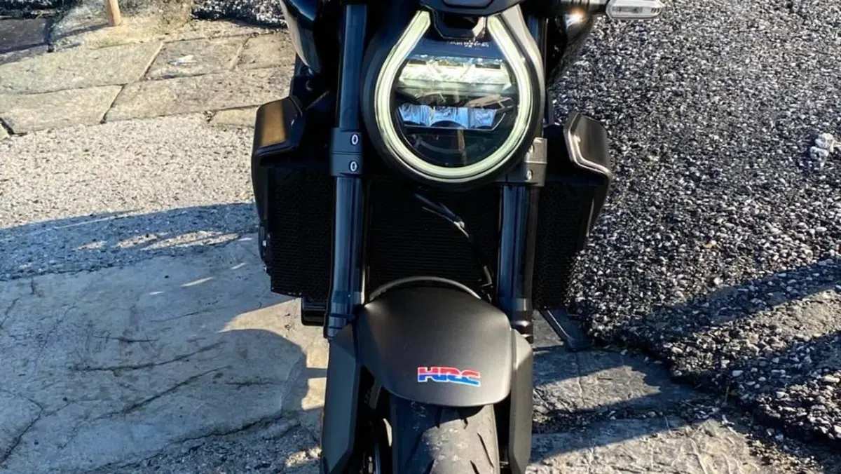 Honda CB 1000 R Black Edition (2021 - 25)  (2)