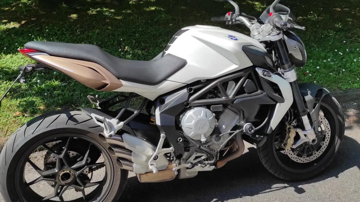 MV Agusta Brutale 675 EAS (2011 - 14)  (6)