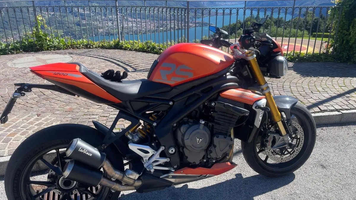Triumph Speed Triple 1200 RS (2021 - 24)  (2)
