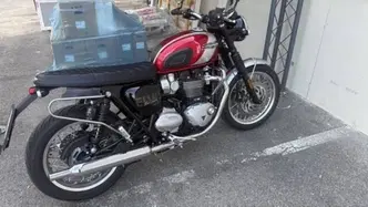 Triumph Bonneville T120 Elvis (2024 - 26) usata