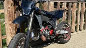 Husqvarna SM 125 (2007)  (2)