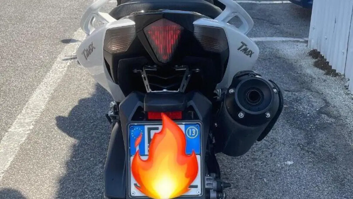 Yamaha T-Max 530 (2017 - 19)  (4)