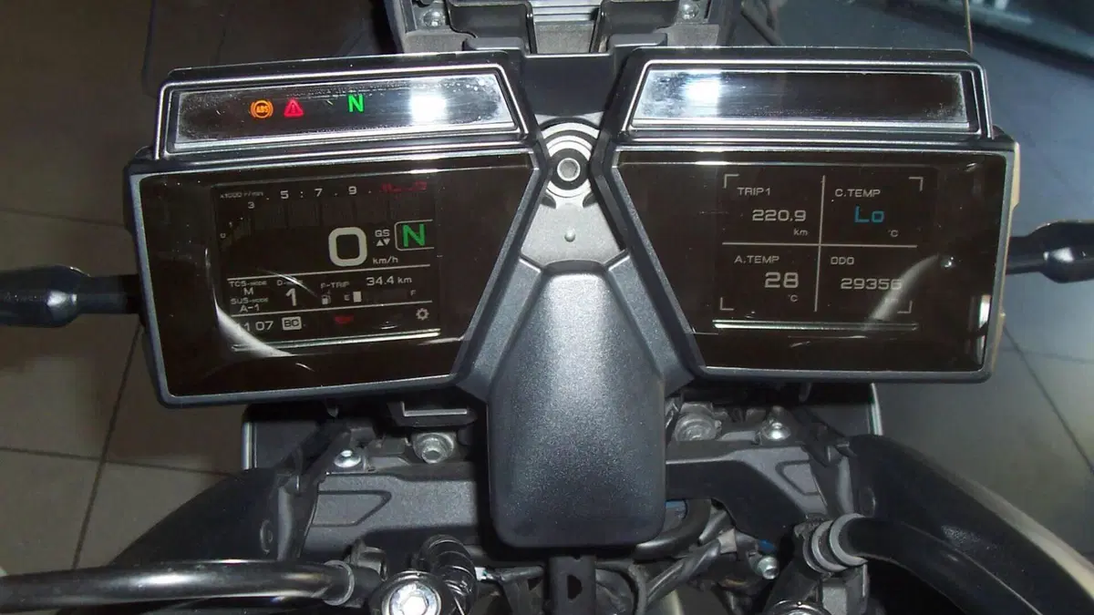 Yamaha Tracer 9 GT (2021 - 24)  (3)