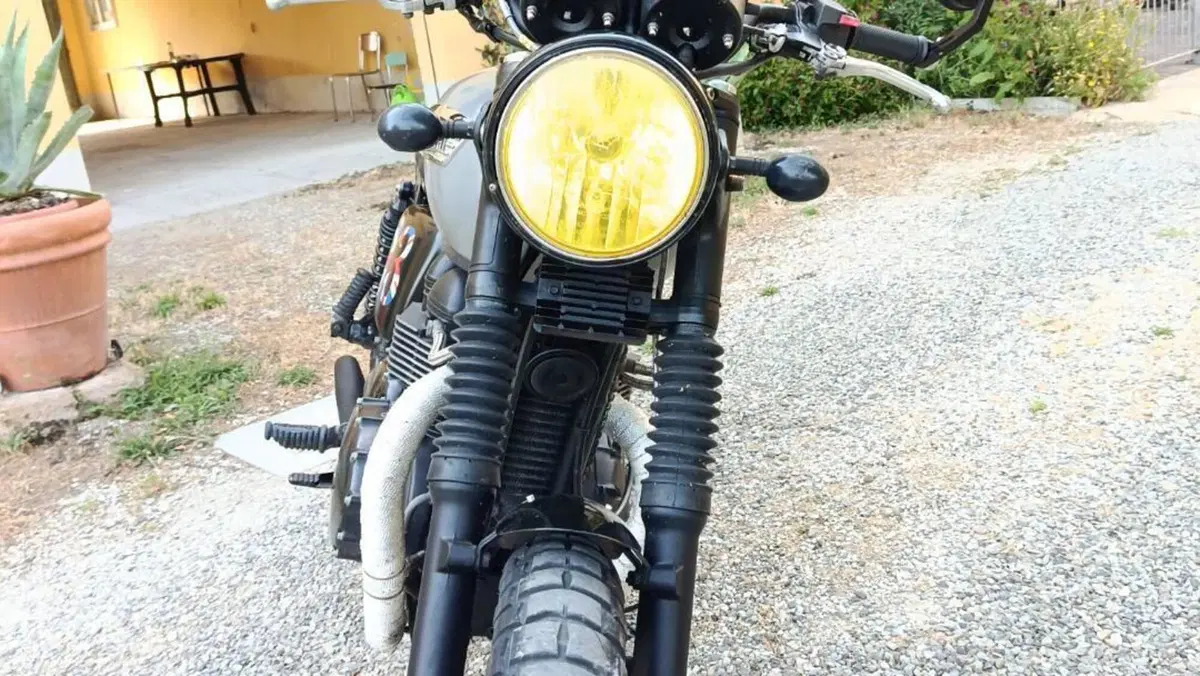 Triumph Bonneville SE (2009 - 13)  (8)