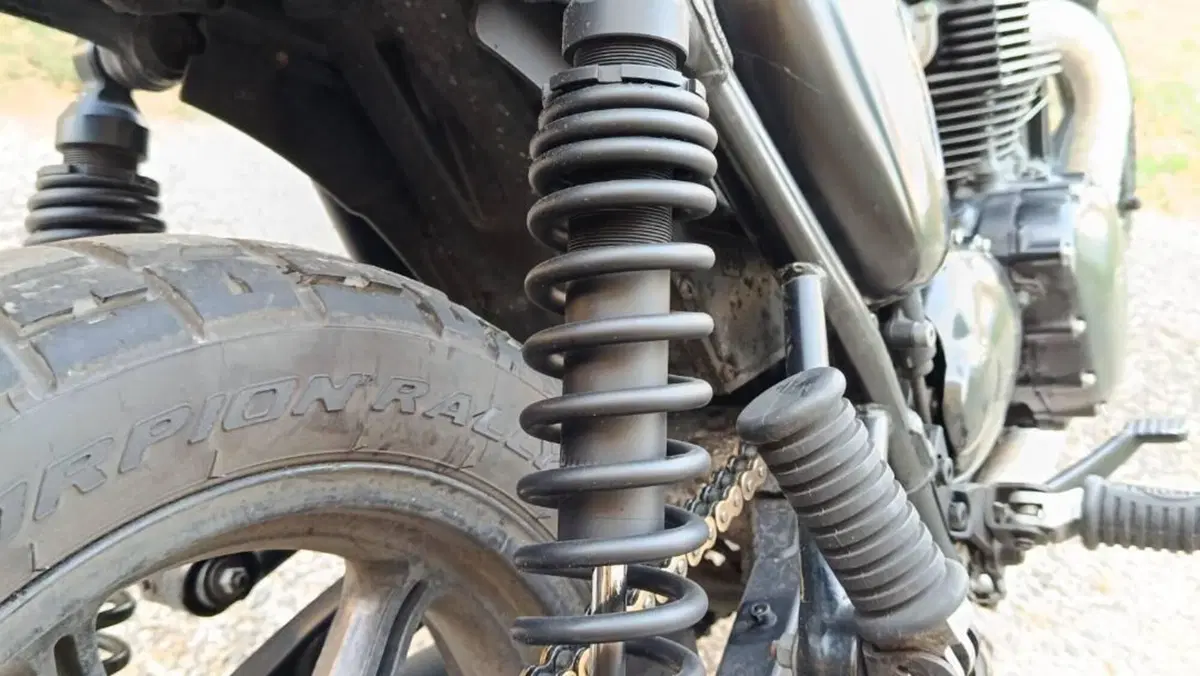 Triumph Bonneville SE (2009 - 13)  (14)