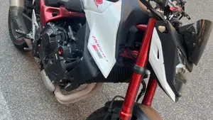 Honda CB 750 Hornet (2023 - 24)  (2)