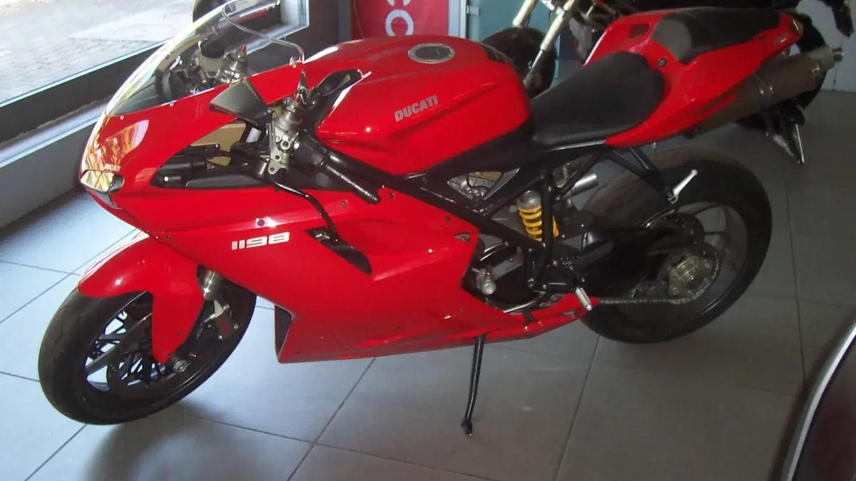 Ducati 1198 (2009 - 12)  (2)