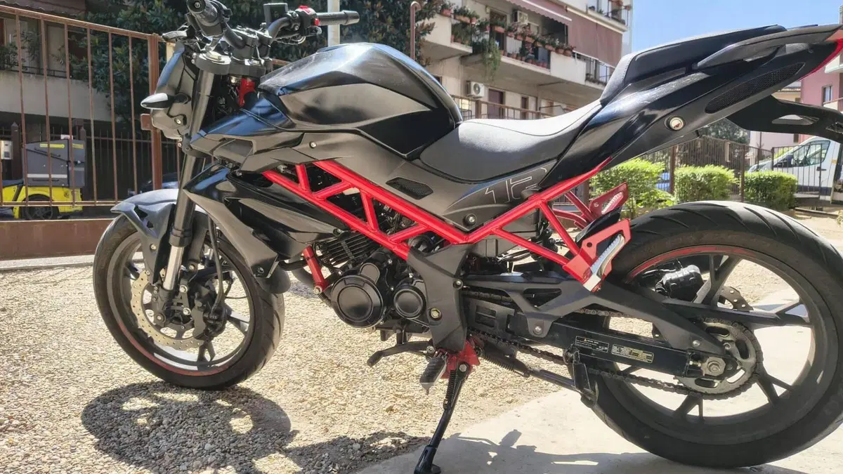 Benelli BN 125 (2021 - 25)  (2)