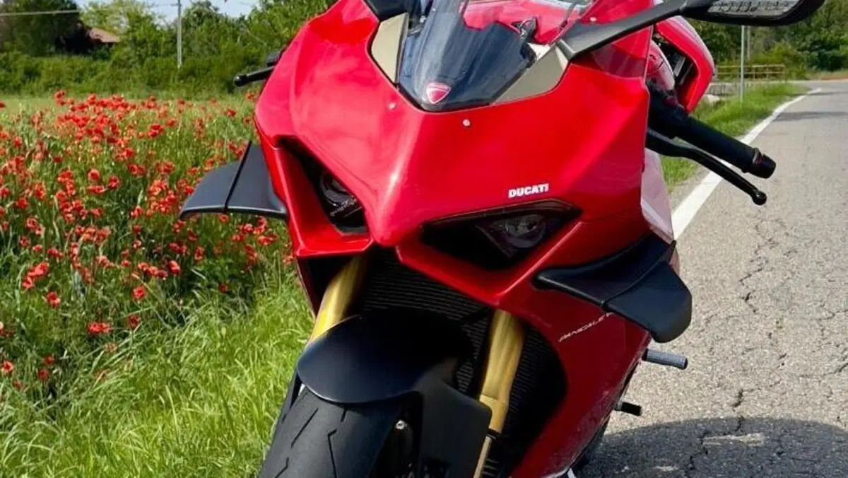 Ducati Panigale V4 1100 (2021)  (3)