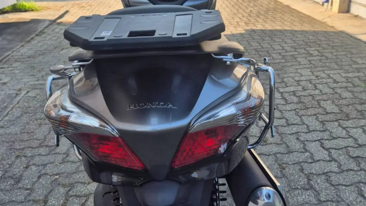 Honda SW-T 600 ABS (2012 - 16)  (2)