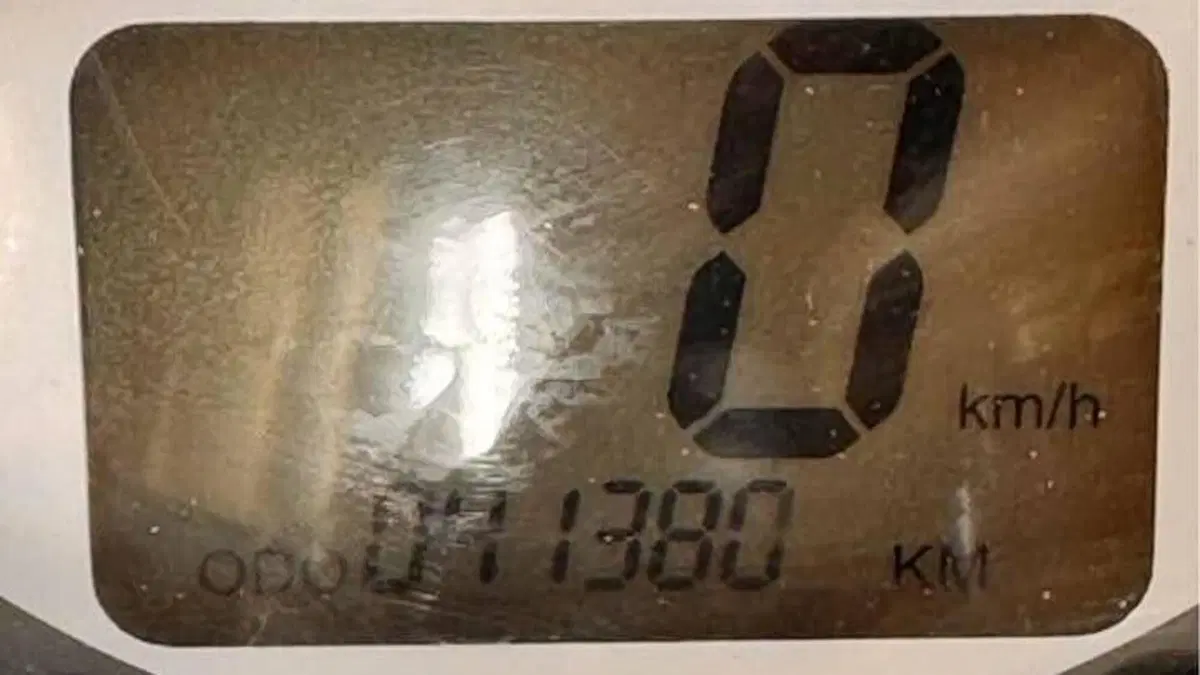 Triumph Speed Triple 1050 (2005 - 11)  (2)