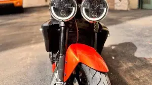 Triumph Speed Triple 1050 (2005 - 11)  (4)