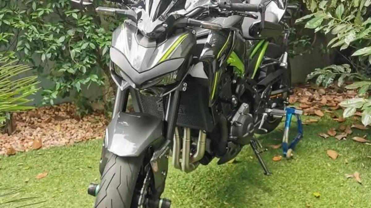 Kawasaki Z 900 (2017 - 18)  (2)