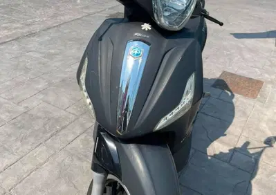 Piaggio Beverly 300 i.e. Police ABS-ASR (2017 - 20) - Annuncio 10068368