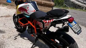 KTM 690 Duke R (2010 - 15)  (3)