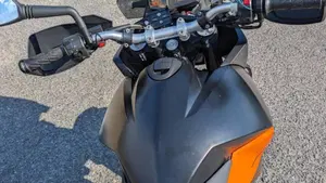 KTM 990 Supermoto T (2009 - 11)  (2)