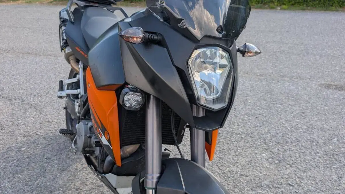 KTM 990 Supermoto T (2009 - 11)  (6)