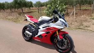 Yamaha YZF R6 (2006 - 07)  (3)