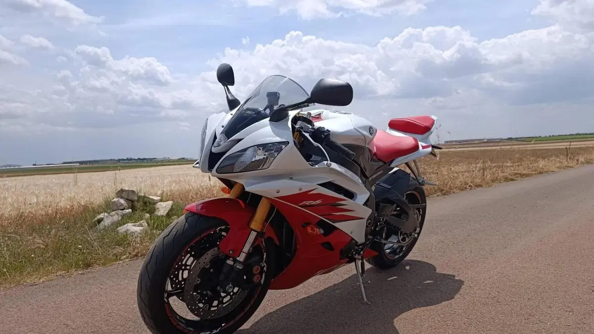 Yamaha YZF R6 (2006 - 07)  (4)