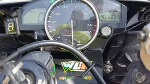 Yamaha YZF R6 (2006 - 07)  (7)