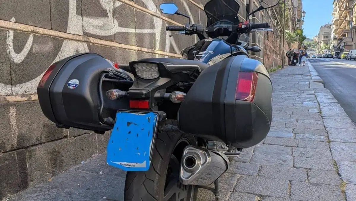 Honda Crossrunner ABS (2010 - 14)  (2)
