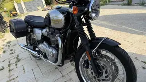 Triumph Bonneville T120 Icon Edition (2025 - 26) 