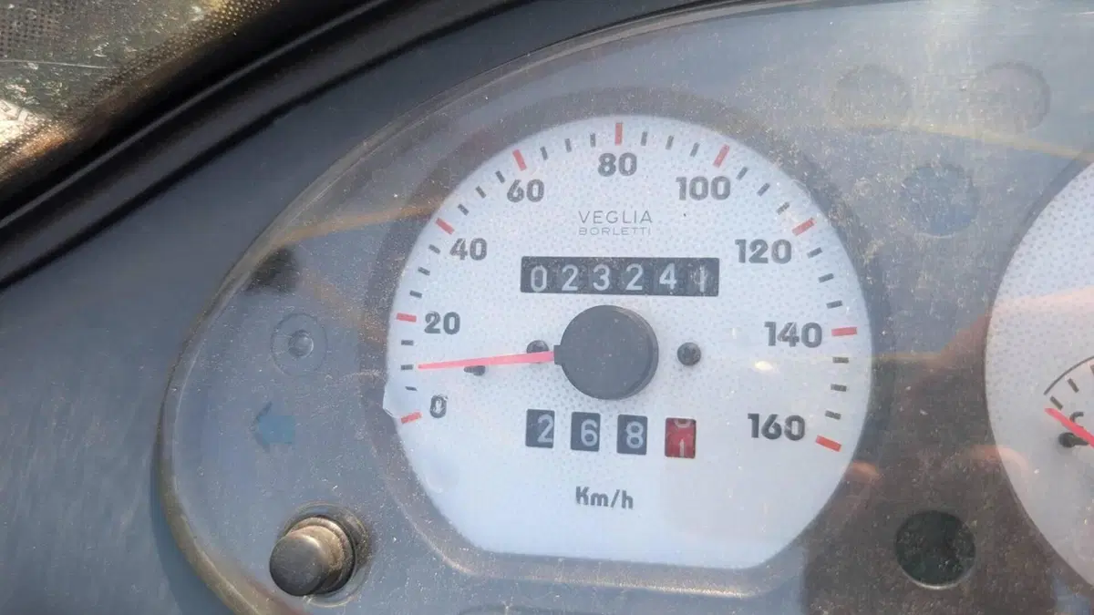 Piaggio Super Hexagon GTX 180  (4)