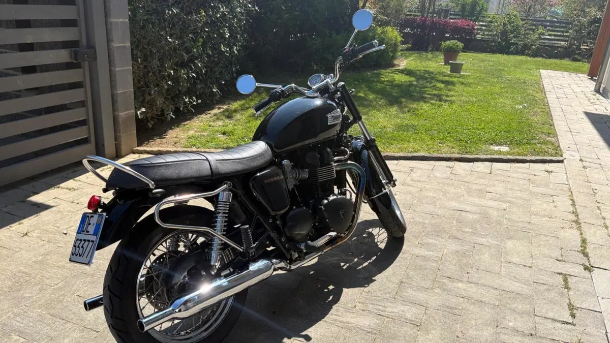 Triumph Bonneville T100 (2008 - 16) 